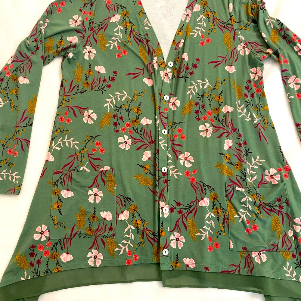 LOGO by Lori Goldstein long sleeve cardigan green